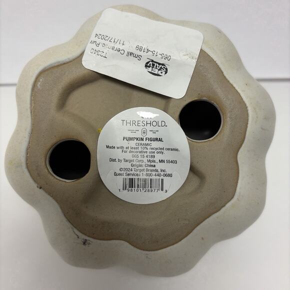 3 Ceramic Pumpkin Figures - 4.5 in x 3.5 in - Target Threshold Home Decor NEW - Picture 6 of 8